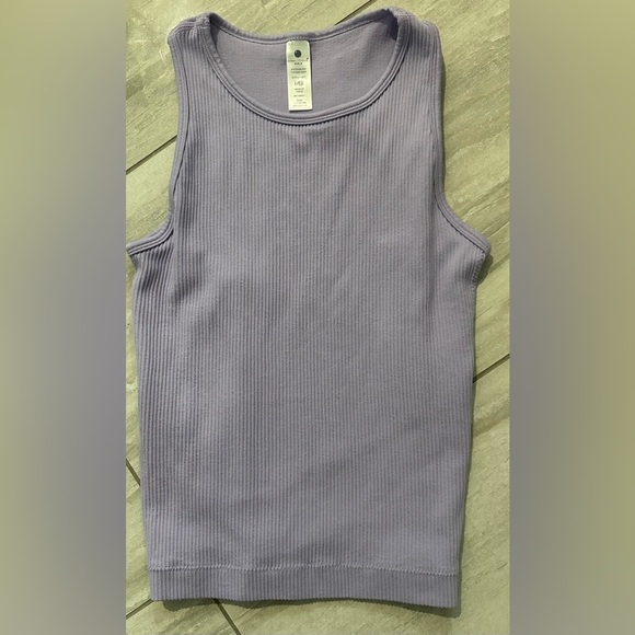 🎁Yogalicious Girls Tank Top- Size L/12🎁 - Picture 1 of 3